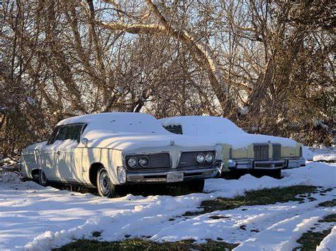 A Guide to Storing Your Classic Car in Winter